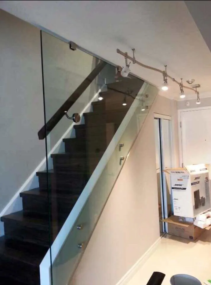 Custom Size Stainless Steel Glass Standoff for Balustrade (SFC-208)