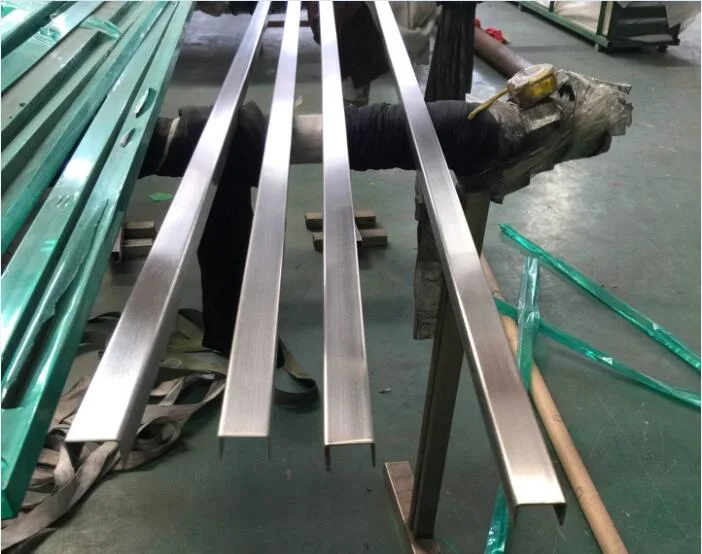 Aluminium U Base Shoe Railing System for 10-15mm Glass